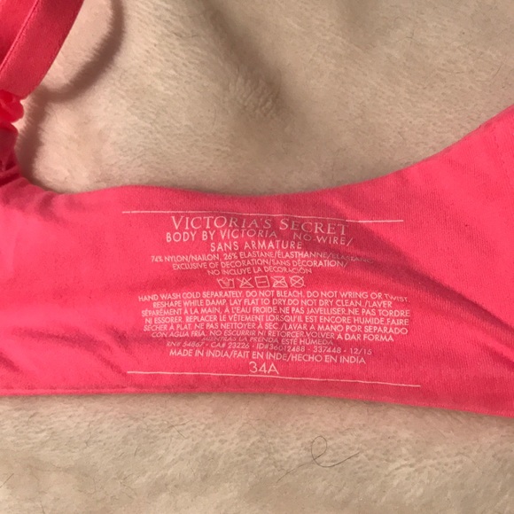 Victoria’s Secret Bra size 34A - Picture 2 of 4